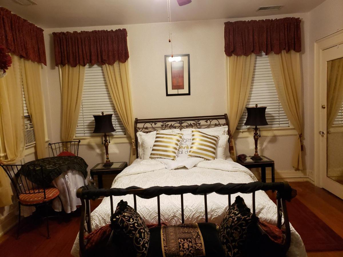 Ambrias Garden Manor B&B Florence Exterior photo