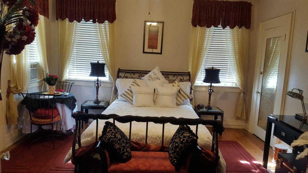 Ambrias Garden Manor B&B Florence Exterior photo